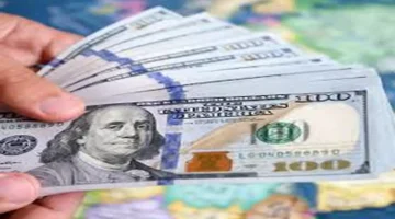 استقرار الدولار يعزز الاستقرار المالي ويهديء قلق المواطنين